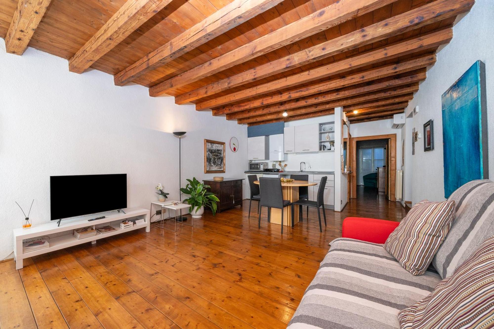 Atelier San Giacomo - Central Apartment ウーディネ エクステリア 写真